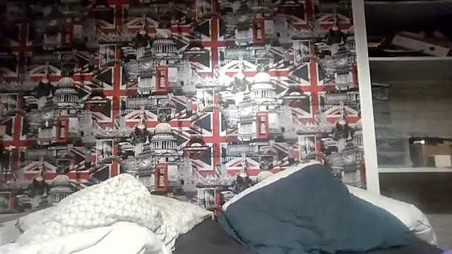 Lynylou online show from 10.28.25