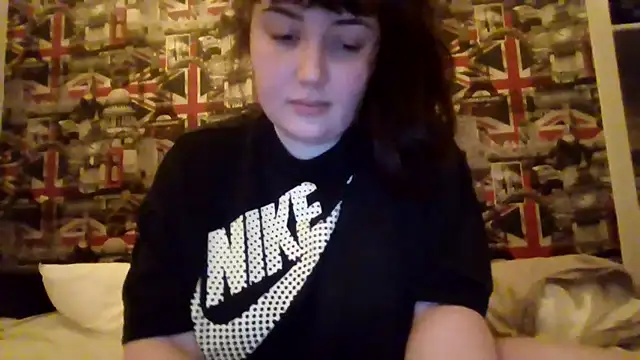 Lynylou online show from 01.05.26