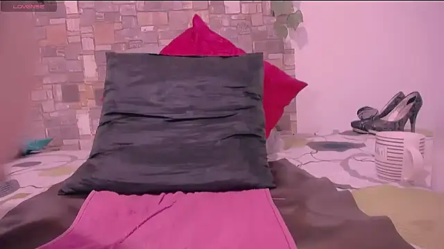 CrazyRousex online show from 12.16.24