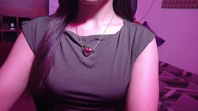 Snapshot of MidnightFlame chatting on 11.08.25 MidnightFlame online show from 11.08.25