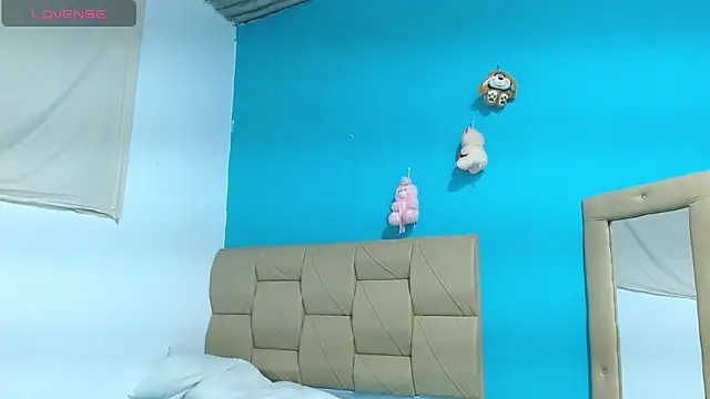 Stefanny Taylor  online show from 01.28.25