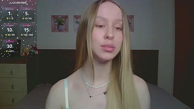 Snapshot of Lily__Devil chatting on 01.13.26 Lily Devil online show from 01.13.26