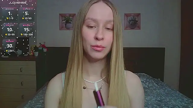 Snapshot of Lily__Devil chatting on 01.17.26 Lily Devil online show from 01.17.26