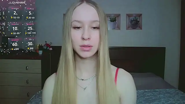 Snapshot of Lily__Devil chatting on 02.12.26 Lily Devil online show from 02.12.26