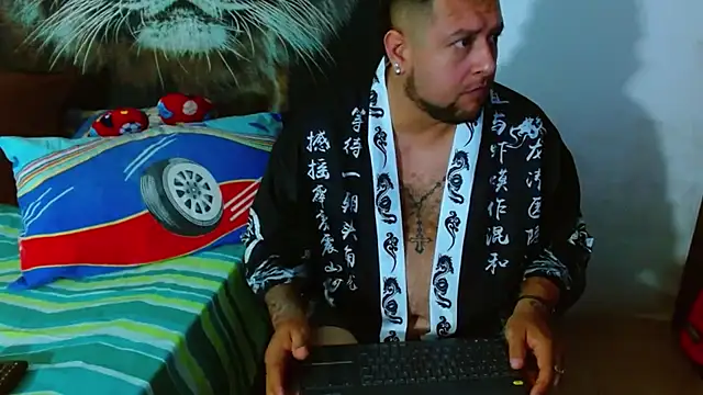 Michaell Myerss  online show from 11.28.25