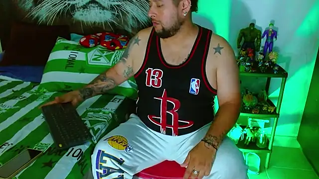 Michaell Myerss  online show from 12.19.25