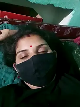 Snapshot of Hotsarina chatting on 01.24.25 Hotsarina online show from 01.24.25