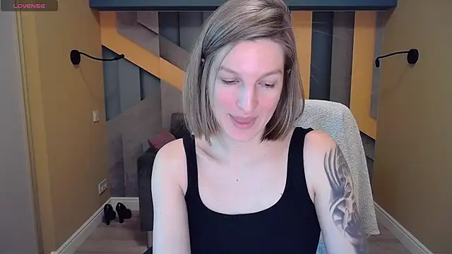 EmilyWalkeri online show from 12.18.24