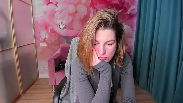 EmilyWalkeri online show from 01.28.25