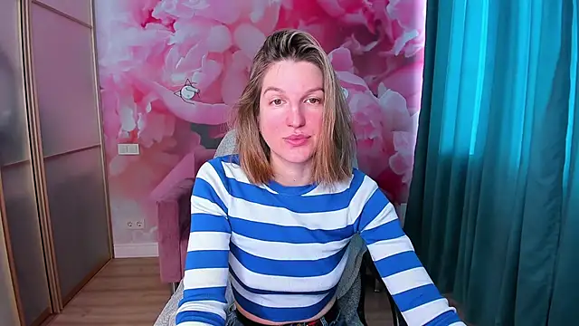 EmilyWalkeri online show from 02.02.25