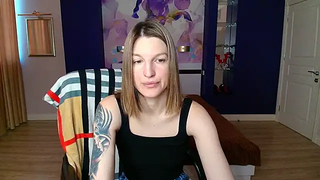 EmilyWalkeri online show from 02.26.25