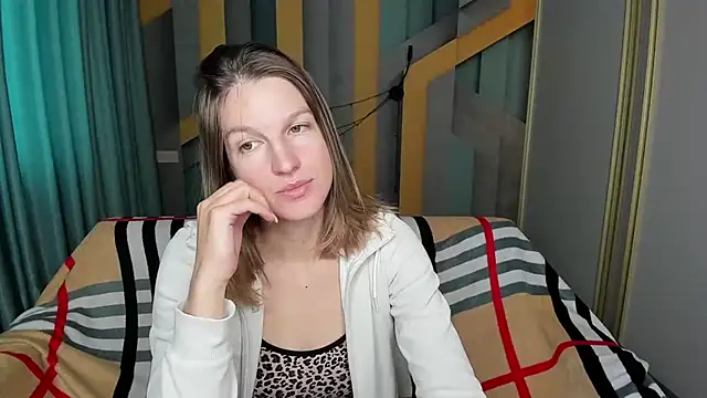 EmilyWalkeri online show from 10.02.25