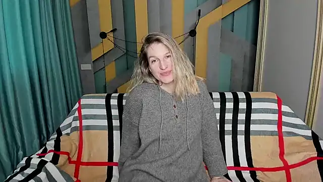 EmilyWalkeri online show from 12.18.25