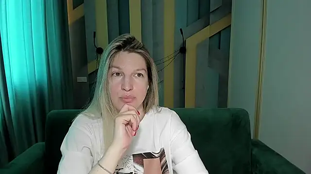 EmilyWalkeri online show from 06.05.26