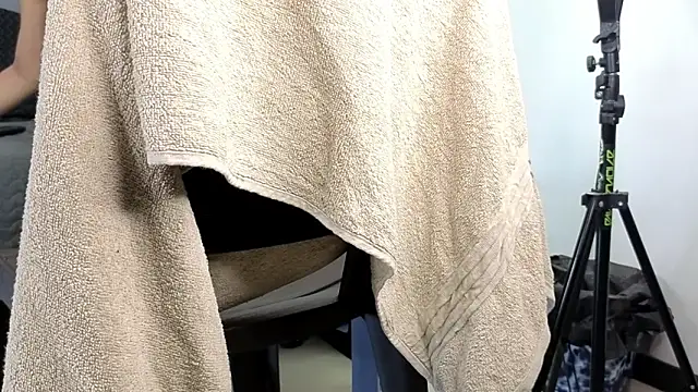 MhiaCorleone online show from 03.12.25