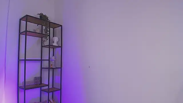 FoxieJullia online show from 01.24.25