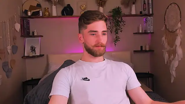 Snapshot of DexterDexx chatting on 11.08.25 DexterDexx online show from 11.08.25