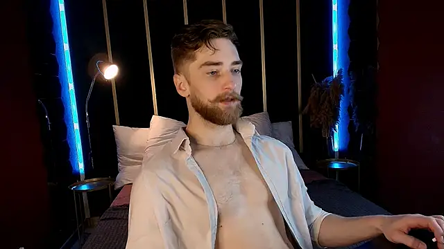 Snapshot of DexterDexx chatting on 11.08.25 DexterDexx online show from 11.08.25