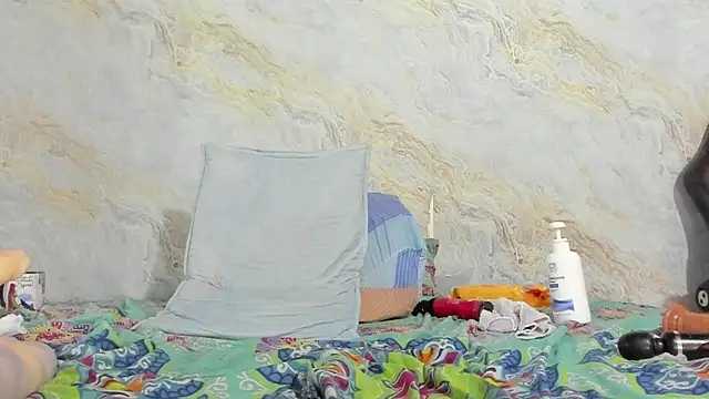 Snapshot of hari_lissaw chatting on 01.31.25 hari lissaw online show from 01.31.25