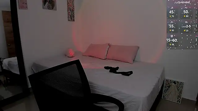 Agatha Vixen online show from 12.02.25