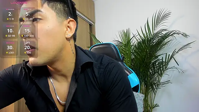 Snapshot of Alan_greek_1 chatting on 10.26.25 Alan greek 1 online show from 10.26.25