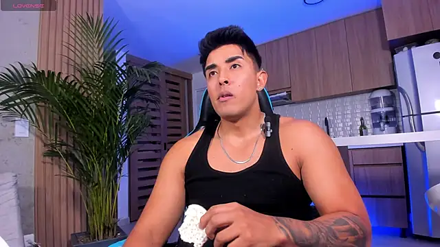 Snapshot of Alan_greek_1 chatting on 11.09.25 Alan greek 1 online show from 11.09.25