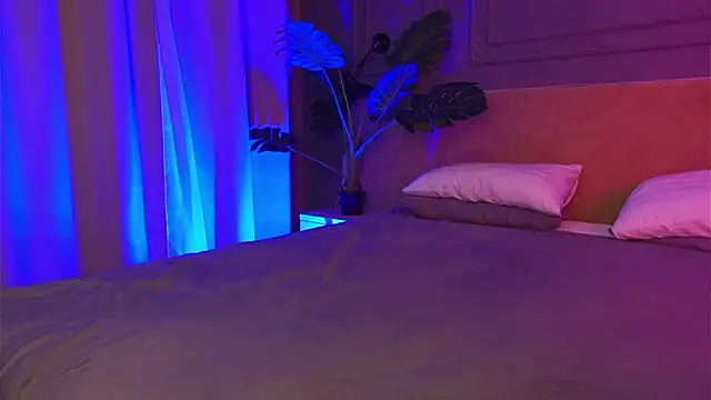 Liv Fay online show from 10.10.25