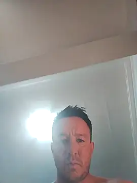 Snapshot of diveryplacer chatting on 12.20.25 diveryplacer online show from 12.20.25