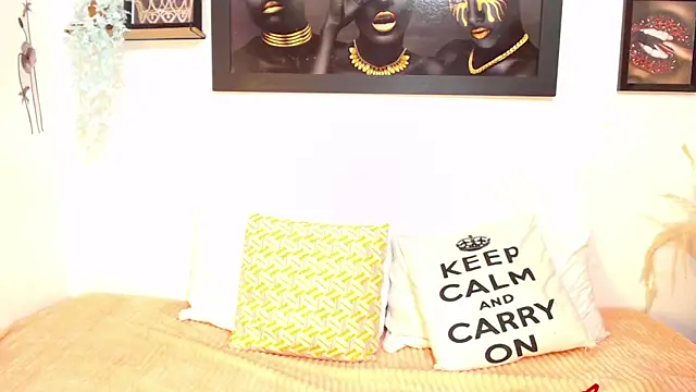 NahomyAndrews online show from 09.20.25