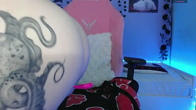 Scarlettsrorm online show from 03.16.25