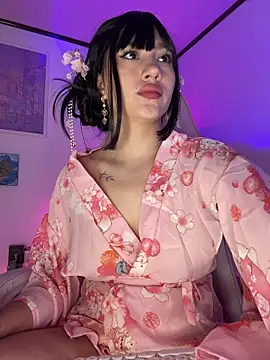 Tsuki-moon online show from 10.26.25