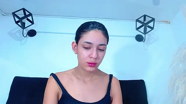 Snapshot of srta_luciana chatting on 06.13.26 srta luciana online show from 06.13.26