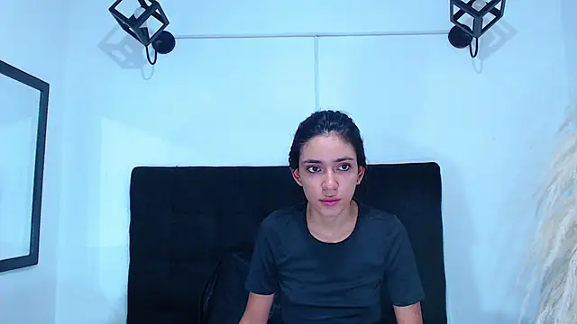 Snapshot of srta_luciana chatting on 07.17.26 srta luciana online show from 07.17.26