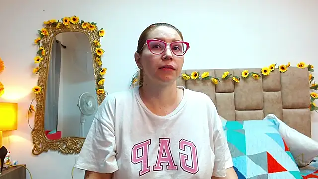 IsisDuzan online show from 12.10.24