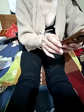 Snapshot of Hotpussy3ox chatting on 02.10.25 Hotpussy3ox online show from 02.10.25