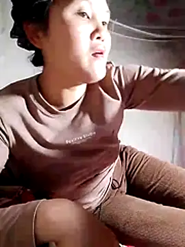 Snapshot of Hotpussy3ox chatting on 12.16.25 Hotpussy3ox online show from 12.16.25