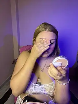 saray gomez22 online show from 04.14.26