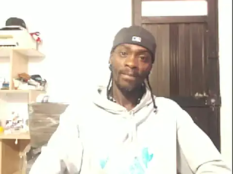 Snapshot of phillip-hot chatting on 01.04.25 phillip-hot online show from 01.04.25