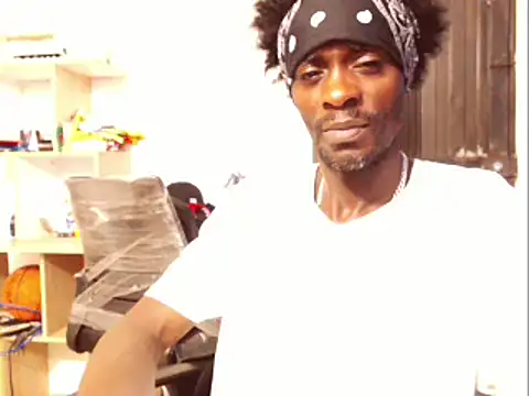 Snapshot of phillip-hot chatting on 01.30.25 phillip-hot online show from 01.30.25