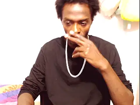 Snapshot of phillip-hot chatting on 03.13.25 phillip-hot online show from 03.13.25