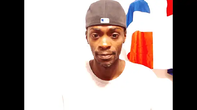 Snapshot of phillip-hot chatting on 09.23.25 phillip-hot online show from 09.23.25