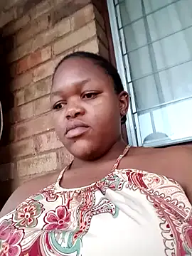 Snapshot of Sexymamibo chatting on 03.22.25 Sexymamibo online show from 03.22.25