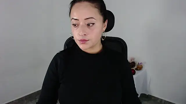 jjulietha95 online show from 07.11.26