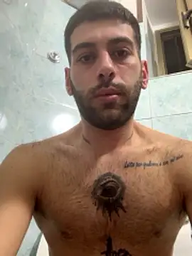 Snapshot of Enzoblood1 chatting on 01.14.26 Enzoblood1 online show from 01.14.26