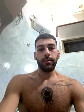 Snapshot of Enzoblood1 chatting on 01.19.26 Enzoblood1 online show from 01.19.26