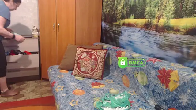 Snapshot of RositaSky chatting on 12.08.24 RositaSky online show from 12.08.24