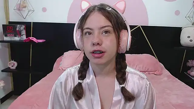 DanniAbbey online show from 03.18.25