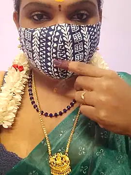 Snapshot of malliga98 chatting on 01.13.26 malliga98 online show from 01.13.26