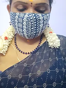 Snapshot of malliga98 chatting on 01.18.26 malliga98 online show from 01.18.26