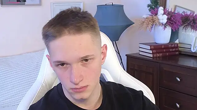 Snapshot of dustyn_fox chatting on 01.15.25 dustyn fox online show from 01.15.25